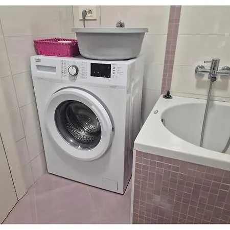 Apartma Pri Lovcu Апартаменты Trzin